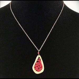 Pannee Red Cluster Bead Hammered Gold Tone Teardrop Necklace  18” - 20” NWT